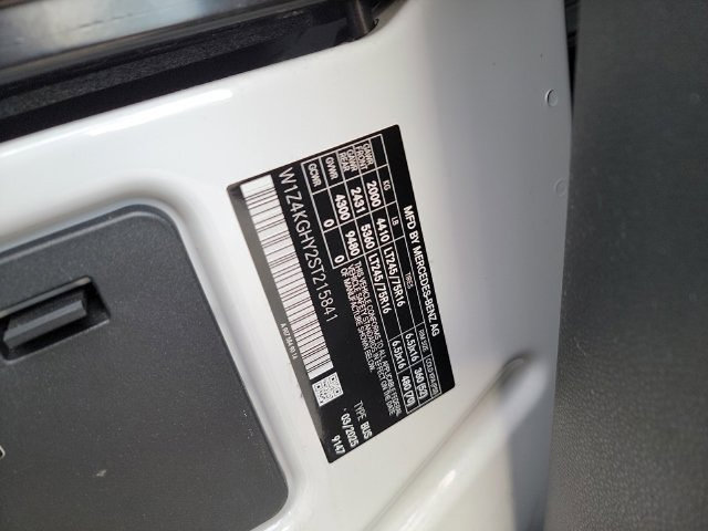 Used 2025 Mercedes-Benz Sprinter 2500 image 11