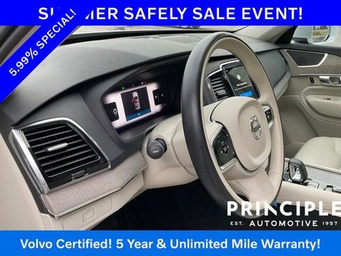 Certified 2024 Volvo XC90 B6 Plus AWD/4WD image 19