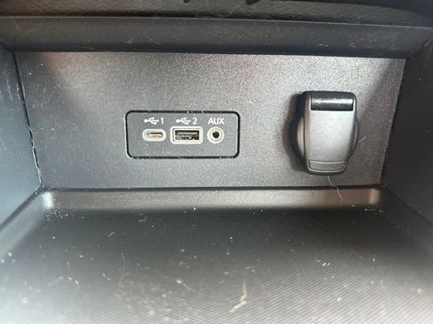 Certified 2023 Nissan Sentra SV FWD image 21