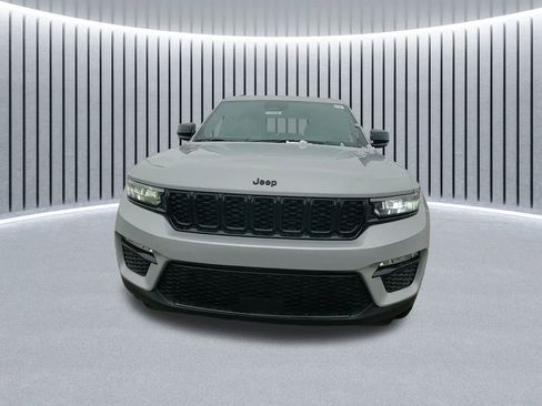 New 2025 Jeep Grand Cherokee Limited w/ Black Appearance Package image 22