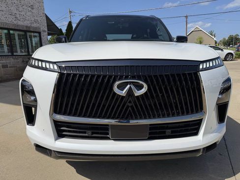 Used 2025 INFINITI QX80 Autograph w/ Autograph Exterior Package AWD/4WD image 3