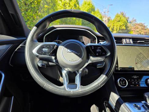 Used 2021 Jaguar F-PACE S image 20