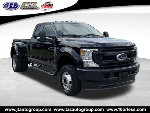 Used 2022 Ford F350 XL w/ Power Equipment Group AWD/4WD image 1
