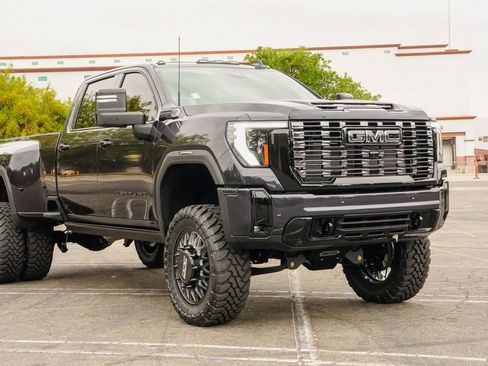 New 2026 GMC Sierra 3500 Denali Ultimate AWD/4WD image 6