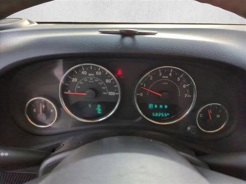 Used 2016 Jeep Wrangler Sahara w/ Connectivity Group image 16