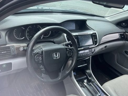 Used 2017 Honda Accord EX-L image 25