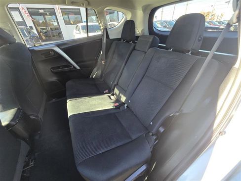Used 2016 Toyota RAV4 LE image 27