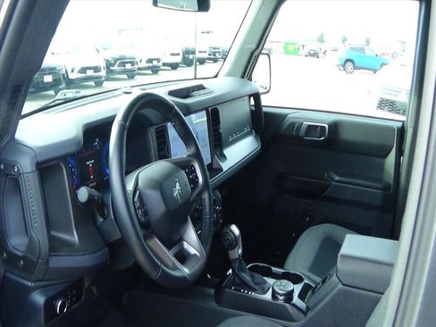 Used 2025 Ford Bronco Big Bend image 14