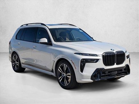 New 2027 BMW X7 xDrive40i w/ M Sport Package AWD/4WD image 7