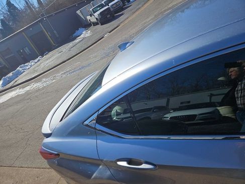 Used 2024 Lexus ES 300h w/ Luxury Package image 3