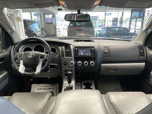 Used 2016 Toyota Sequoia SR5 w/ Premium Package AWD/4WD image 16