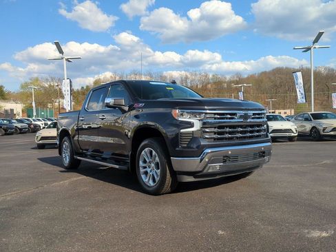 Certified 2023 Chevrolet Silverado 1500 LTZ w/ Technology Package image 3