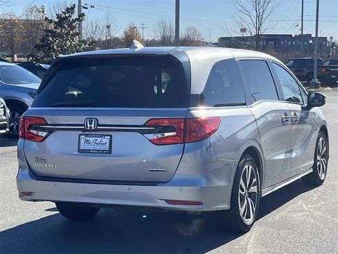 Used 2023 Honda Odyssey Touring image 9