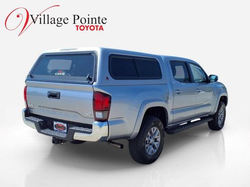 Certified 2019 Toyota Tacoma SR5 AWD/4WD image 5