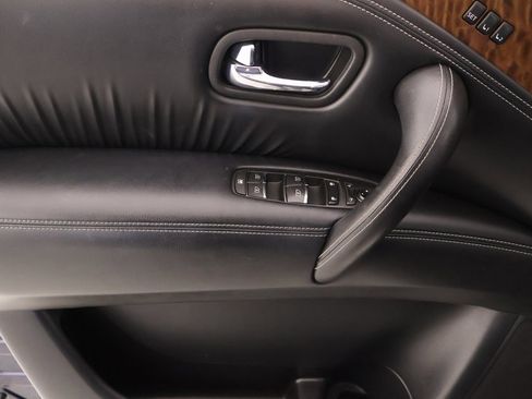 Used 2019 Nissan Armada SL w/ Premium Package image 18