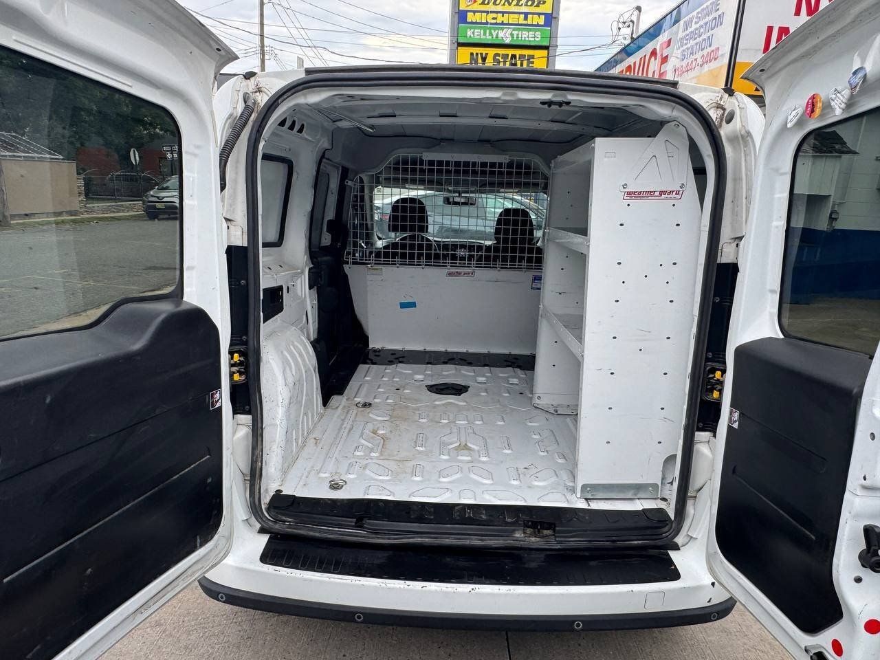 Used 2021 RAM ProMaster City Tradesman SLT w/ Window Group 04 FWD image 15