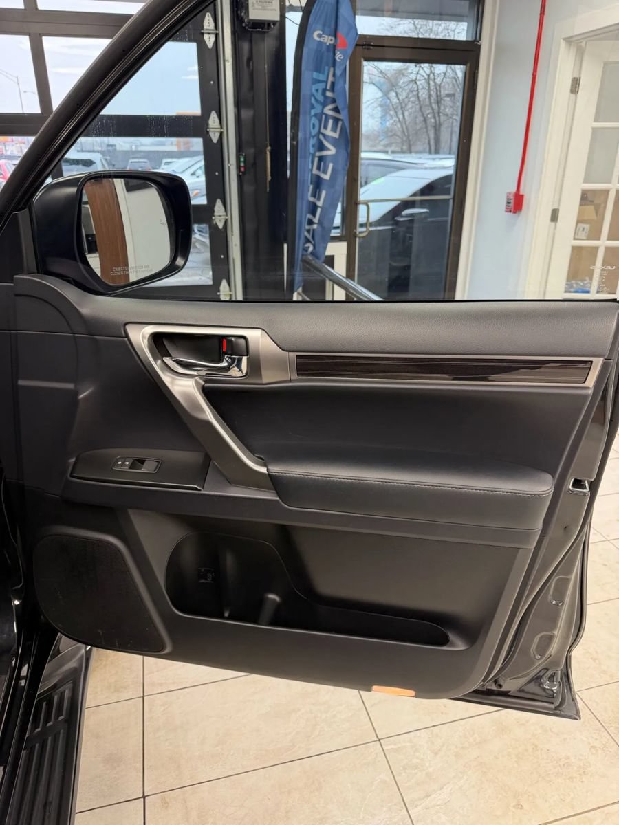 Used 2023 Lexus GX 460 Premium AWD/4WD image 15