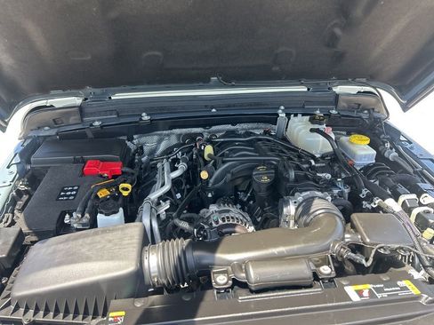 Used 2024 Jeep Wrangler Unlimited Rubicon image 16