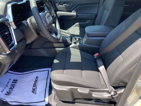 New 2026 GMC Canyon Elevation w/ Convenience Package RWD image 16