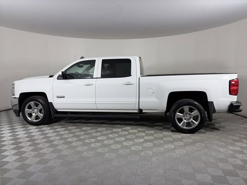 Used 2018 Chevrolet Silverado 1500 LT w/ Texas Edition image 4