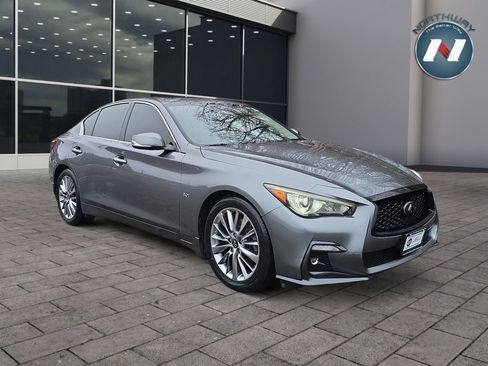 Used 2018 INFINITI Q50 Luxe w/ Essential Package (3.0T Luxe) image 7