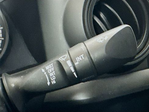 Used 2020 Toyota Tacoma SR image 13