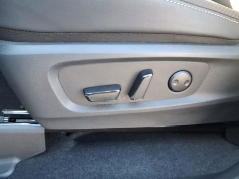 New 2026 Nissan Pathfinder SL image 25