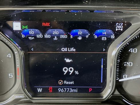 Used 2022 GMC Sierra 2500 Denali w/ Denali Ultimate Package AWD/4WD image 19