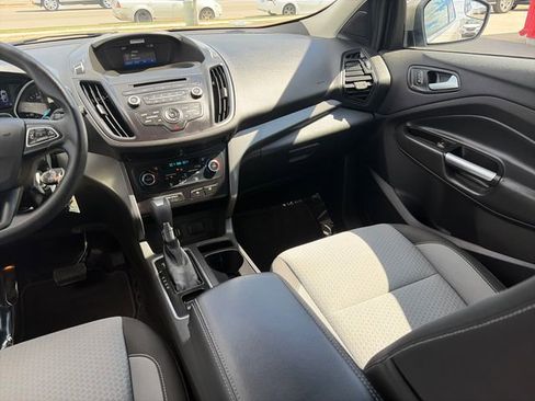 Used 2017 Ford Escape SE AWD/4WD image 30