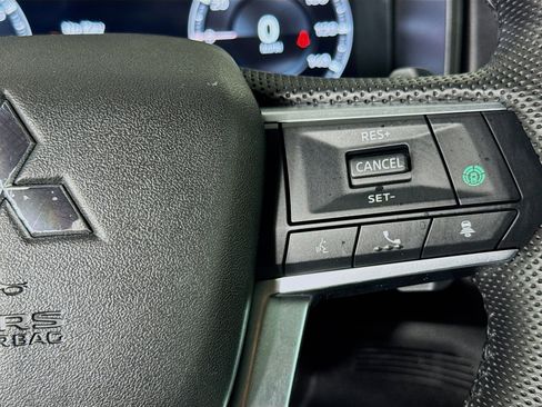 Used 2023 Mitsubishi Outlander Ralliart image 14