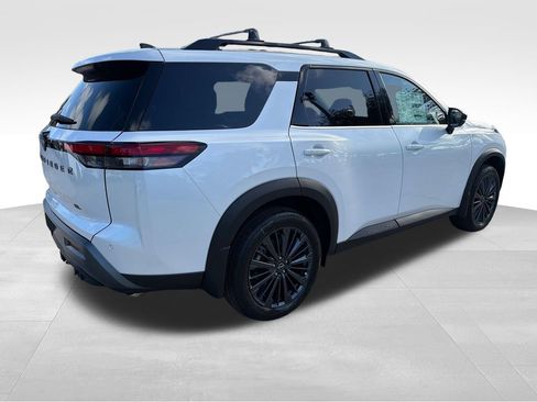 New 2026 Nissan Pathfinder SL w/ SL Premium Package FWD image 8