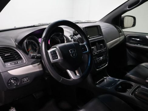 Used 2017 Dodge Grand Caravan GT image 14