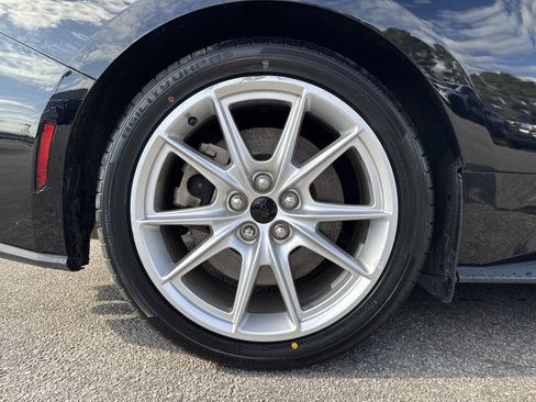 Used 2024 Ford Mustang GT Premium image 17