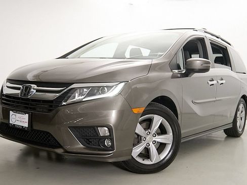 Used 2018 Honda Odyssey EX-L image 2