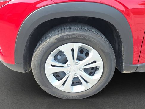 Used 2026 Chevrolet Trax LS FWD image 4