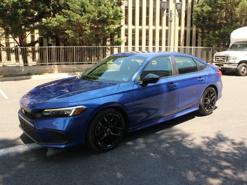 Used 2022 Honda Civic Sport image 12