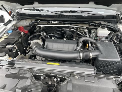 Used 2024 Nissan Frontier S w/ Technology Package AWD/4WD image 40