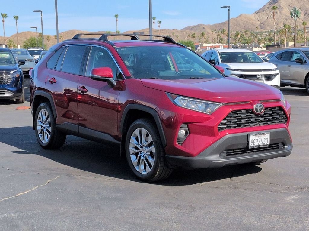 Used 2021 Toyota RAV4 XLE Premium AWD/4WD image 6
