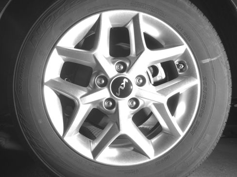 Used 2025 Kia Soul LX w/ LX Technology Package FWD image 14