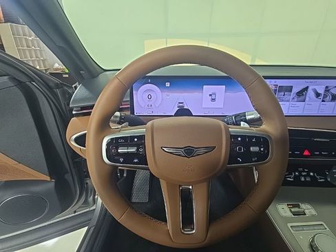 New 2026 Genesis GV70 2.5T Advanced AWD/4WD image 14