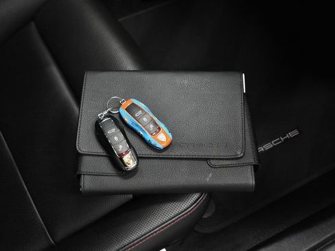 Used 2018 Porsche 911 Turbo S AWD/4WD image 6
