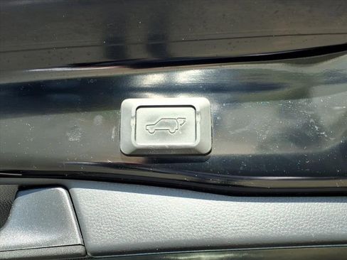 Used 2019 Toyota RAV4 Adventure image 26