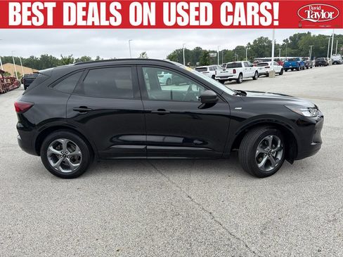 Used 2023 Ford Escape ST-Line w/ Tech Pack #1 FWD image 2