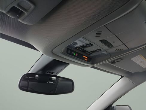 Used 2023 GMC Acadia SLT w/ Elevation Edition image 32