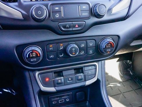 Used 2022 GMC Terrain Denali w/ LPO, Cargo Package image 20