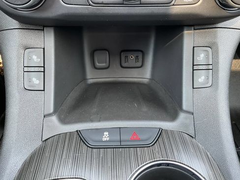 Certified 2017 GMC Acadia SLT FWD image 11