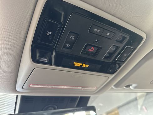 Used 2024 Toyota Grand Highlander Platinum image 15