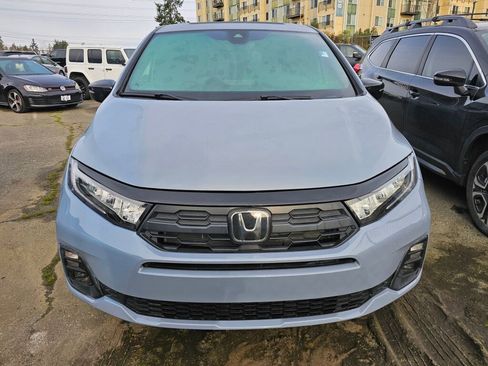 Used 2025 Honda Odyssey Sport-L image 2