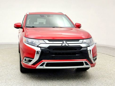 Used 2019 Mitsubishi Outlander GT image 2