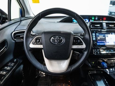 Used 2017 Toyota Prius Three image 27